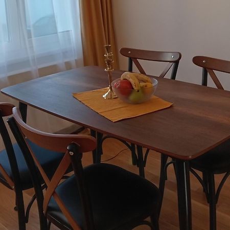 בלגרד Tera Apartment Zemun מראה חיצוני תמונה
